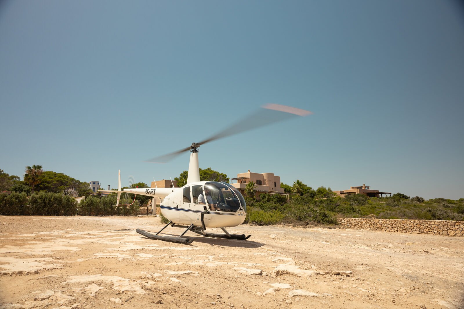 Llegada en helicóptero a Can Roque